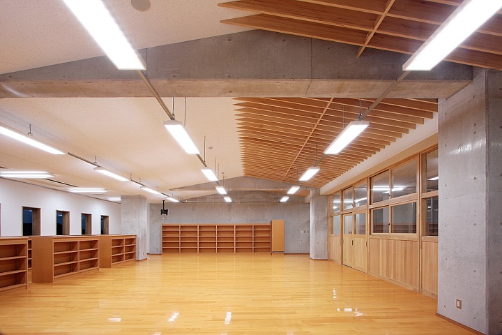 株式会社高巣設計事務所 WORKS みやま市立山川中学校